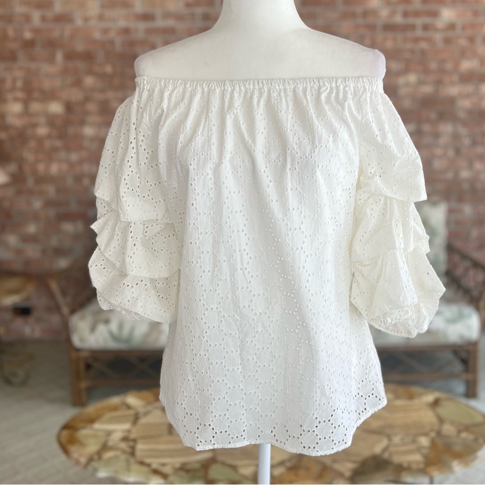 CeCe White Top Eyelet Off the Shoulder Pintuck Ruched Sleeve S Cottagecore